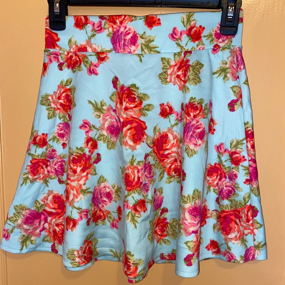 Jrs Skater Floral skirt